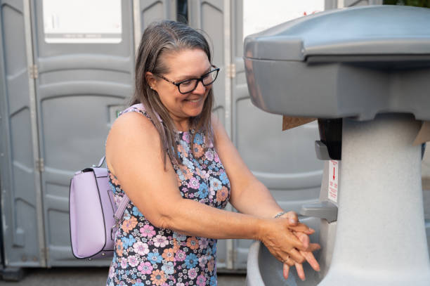 Best Porta potty delivery and setup  in Williamsville, NY